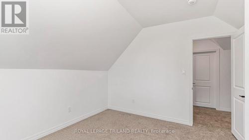 114 Fairview Avenue, St. Thomas, ON - Indoor Photo Showing Other Room