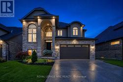 8 TUSCANY COURT St. Catharines (Grapeview), ON L2S 0E2