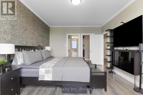 507 - 60 Wyndham Street S, Guelph (St. Patrick'S Ward), ON - Indoor Photo Showing Bedroom
