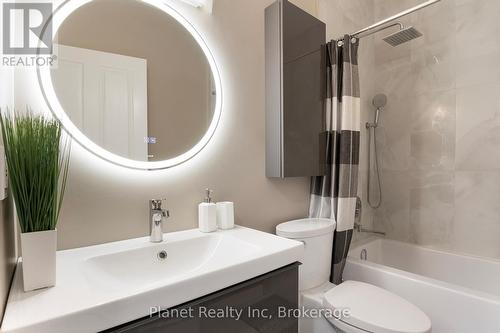 507 - 60 Wyndham Street S, Guelph (St. Patrick'S Ward), ON - Indoor Photo Showing Bathroom