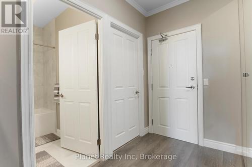 507 - 60 Wyndham Street S, Guelph (St. Patrick'S Ward), ON - Indoor Photo Showing Other Room