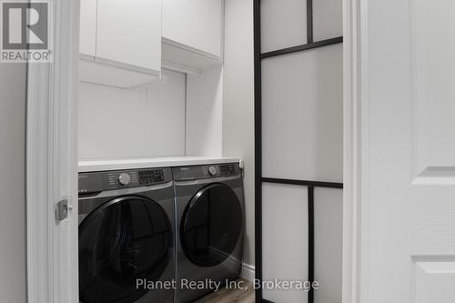 507 - 60 Wyndham Street S, Guelph (St. Patrick'S Ward), ON - Indoor Photo Showing Laundry Room