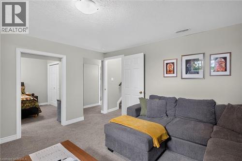 219 Shellard Lane Unit# 11, Brantford, ON - Indoor Photo Showing Living Room
