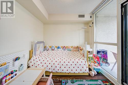 1512 - 18 Parkview Avenue, Toronto, ON - Indoor Photo Showing Bedroom