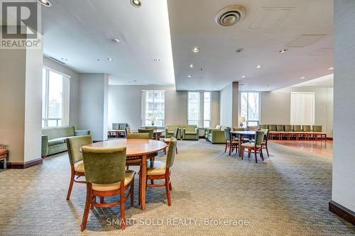 1512 - 18 Parkview Avenue, Toronto, ON - Indoor Photo Showing Dining Room
