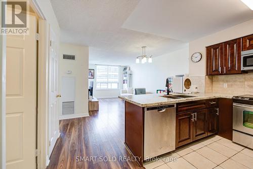 1512 - 18 Parkview Avenue, Toronto, ON - Indoor Photo Showing Kitchen With Double Sink