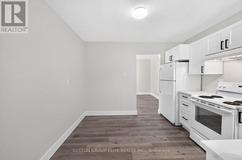 35 Mancroft Crescent, Brampton, ON - Indoor Photo Showing Kitchen