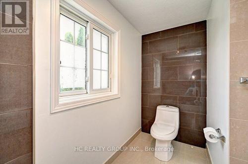 271 Resurrection Drive, Kitchener, ON - Indoor Photo Showing Bathroom