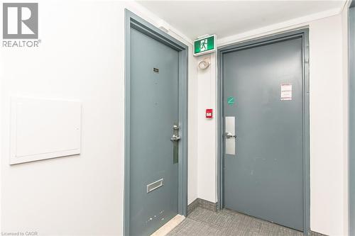 24 Midland Drive Unit# 402, Kitchener, ON - Indoor Photo Showing Other Room