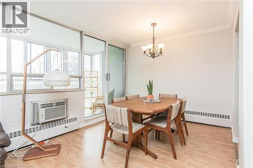 24 Midland Drive Unit# 402, Kitchener, ON - Indoor Photo Showing Dining Room