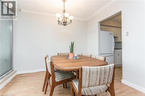 24 Midland Drive Unit# 402, Kitchener, ON - Indoor Photo Showing Dining Room