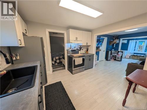382 Eldersley Avenue, Saint John, NB - Indoor Photo Showing Kitchen