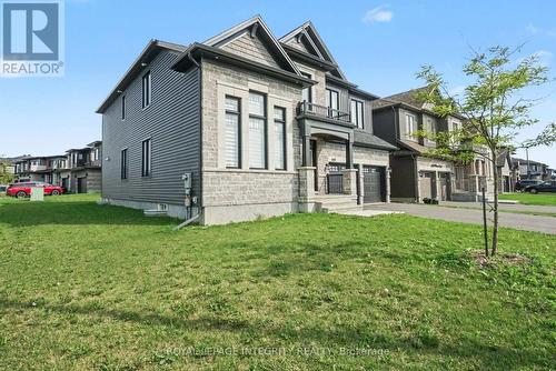 660 MIIKANA ROAD , Ottawa, Ontario K1X 0J2 2
