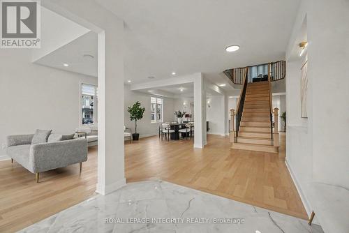 660 MIIKANA ROAD , Ottawa, Ontario K1X 0J2 3