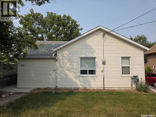 212 6Th Avenue Ne, Swift Current, SK - Outdoor With Exterior