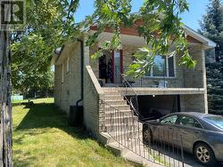 289 LIVINGSTON ROAD  Toronto, ON M1E 1M2