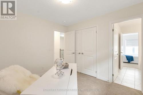 285 Broadacre Drive, Kitchener, ON - Indoor