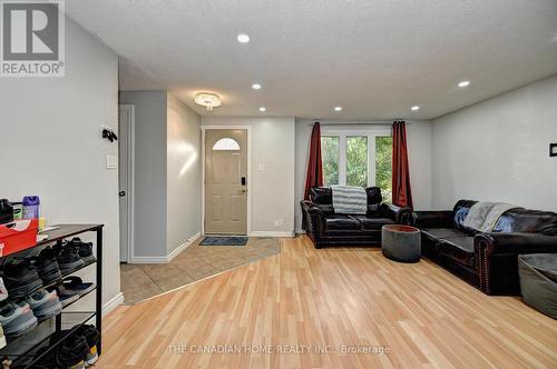 489 Strasburg Road, Kitchener, ON - Indoor