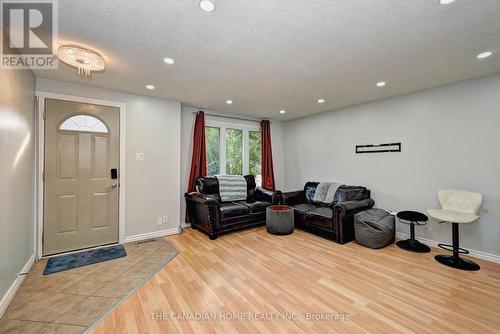 489 Strasburg Road, Kitchener, ON - Indoor