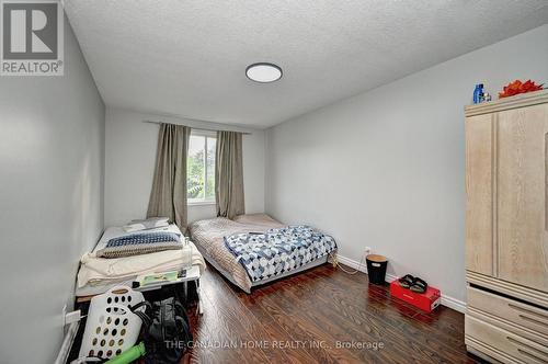489 Strasburg Road, Kitchener, ON - Indoor Photo Showing Bedroom