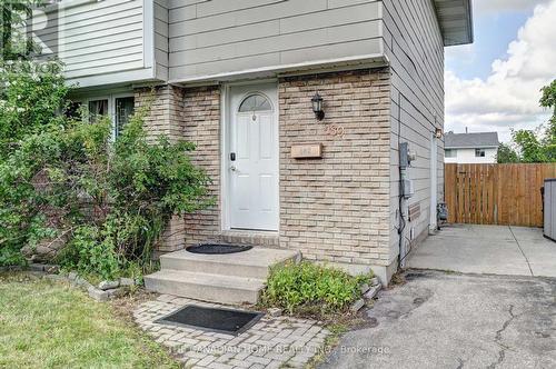 489 Strasburg Road, Kitchener, ON - Outdoor