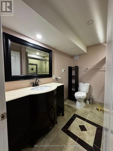 A - 34 Engel Crescent, Barrie, ON - Indoor Photo Showing Bathroom