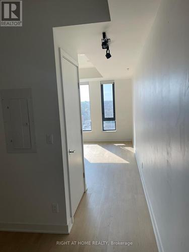 705 - 203 Catherine Street, Ottawa, ON - Indoor Photo Showing Other Room