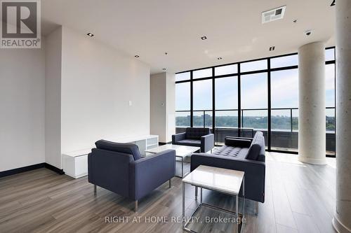 705 - 203 Catherine Street, Ottawa, ON - Indoor Photo Showing Other Room