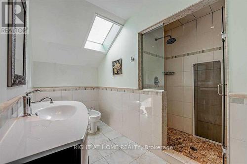4326 Bridlepath Trail, Mississauga, ON - Indoor Photo Showing Bathroom