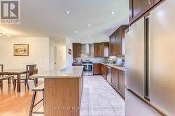 MAIN - 4004 MIDHURST LANE Mississauga, ON L4Z 1C7