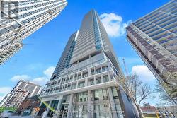 2301 - 195 REDPATH AVENUE Toronto, ON M4P 0E4