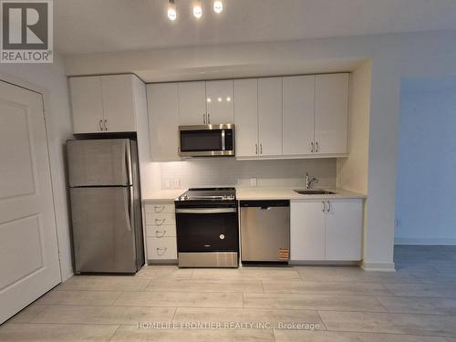 1915 - 4955 Yonge Street, Toronto, ON - Indoor Photo Showing Kitchen