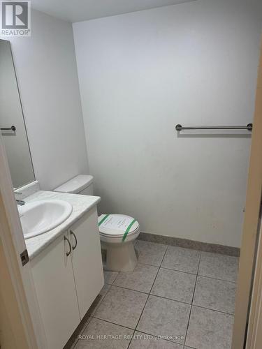 403 - 1346 Danforth Road, Toronto, ON - Indoor Photo Showing Bathroom