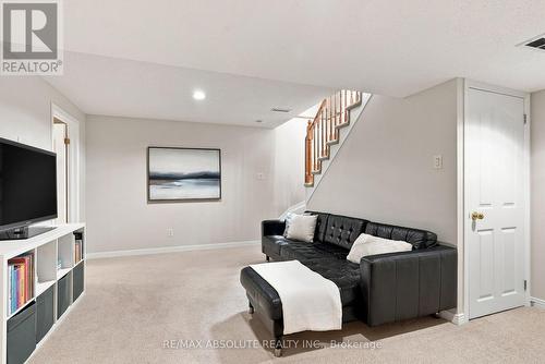 26 Milner Downs Crescent, Ottawa, ON - Indoor