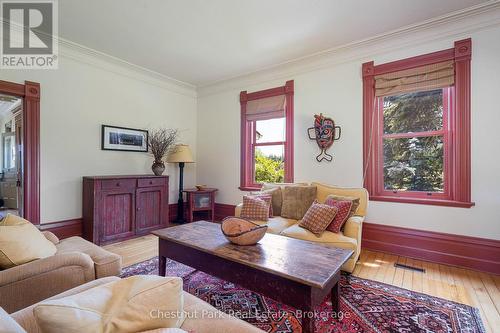 678541 Centre Road, Mulmur, ON - Indoor Photo Showing Living Room