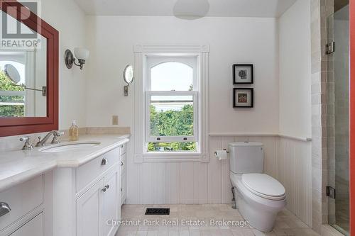 678541 Centre Road, Mulmur, ON - Indoor Photo Showing Bathroom