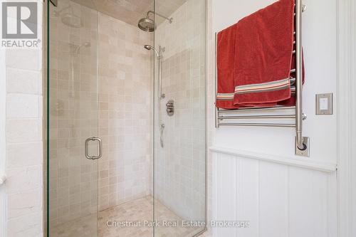 678541 Centre Road, Mulmur, ON - Indoor Photo Showing Bathroom