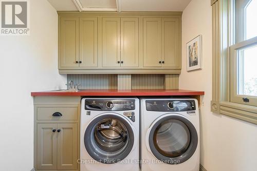 678541 Centre Road, Mulmur, ON - Indoor Photo Showing Laundry Room