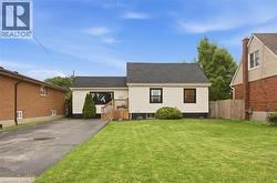 481 UPPER GAGE Avenue  Hamilton, ON L8V 4J2