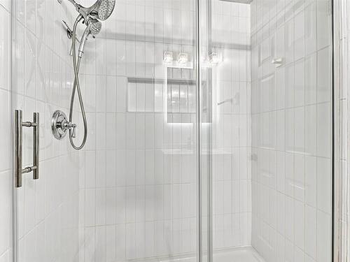 11 6A Rose Way, Dartmouth, NS - Indoor Photo Showing Bathroom
