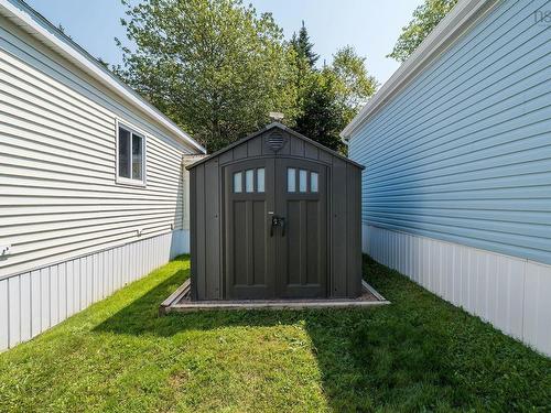 1 Wilbert Devoe Crescent, Timberlea, NS 