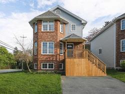 2 Christie Court Bedford, NS B4A 4C4