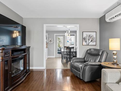 25 Aster Court, Halifax, NS - Indoor Photo Showing Living Room