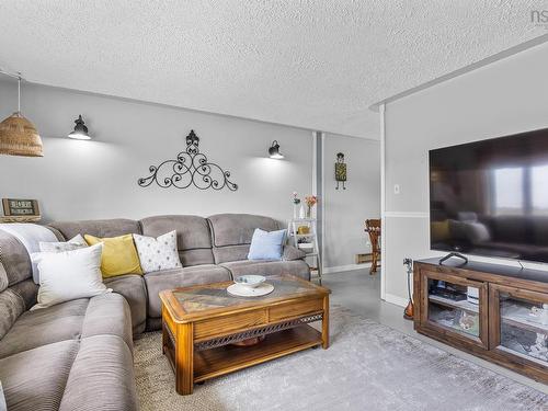62 Murphys Road, Murphy Cove, NS - Indoor Photo Showing Living Room