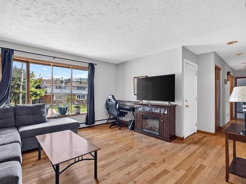 20 Apollo Court, Halifax, NS - Indoor Photo Showing Living Room