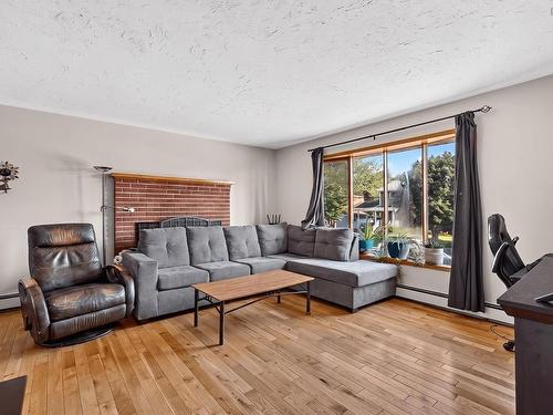 20 Apollo Court, Halifax, NS - Indoor Photo Showing Living Room