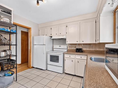 20 Apollo Court, Halifax, NS - Indoor Photo Showing Kitchen