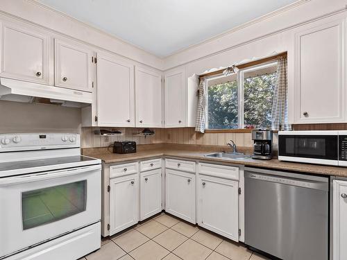 20 Apollo Court, Halifax, NS - Indoor Photo Showing Kitchen