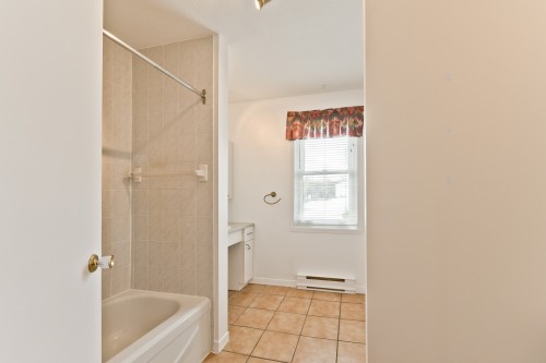 Salle de bains - 276 Rue De L'Assomption, Sherbrooke (Fleurimont), QC - Indoor Photo Showing Bathroom