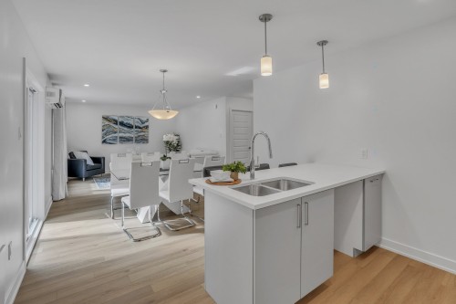 Cuisine - 14A Ch. Crouch, Val-Des-Monts, QC - Indoor Photo Showing Kitchen With Double Sink With Upgraded Kitchen